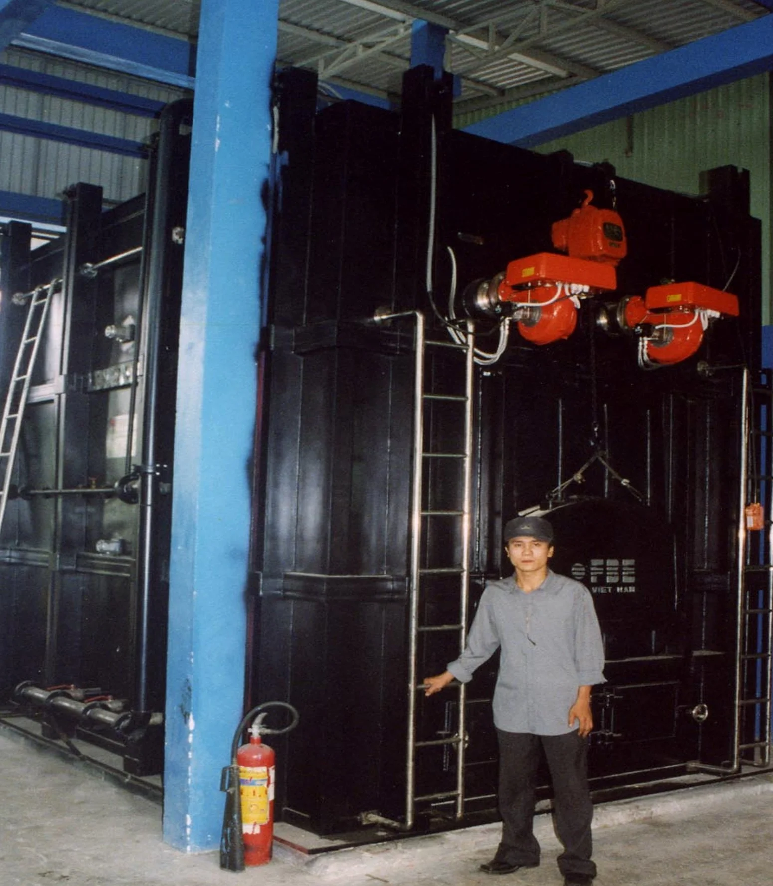 Lò đốt rác công nghiệp LODA-12V